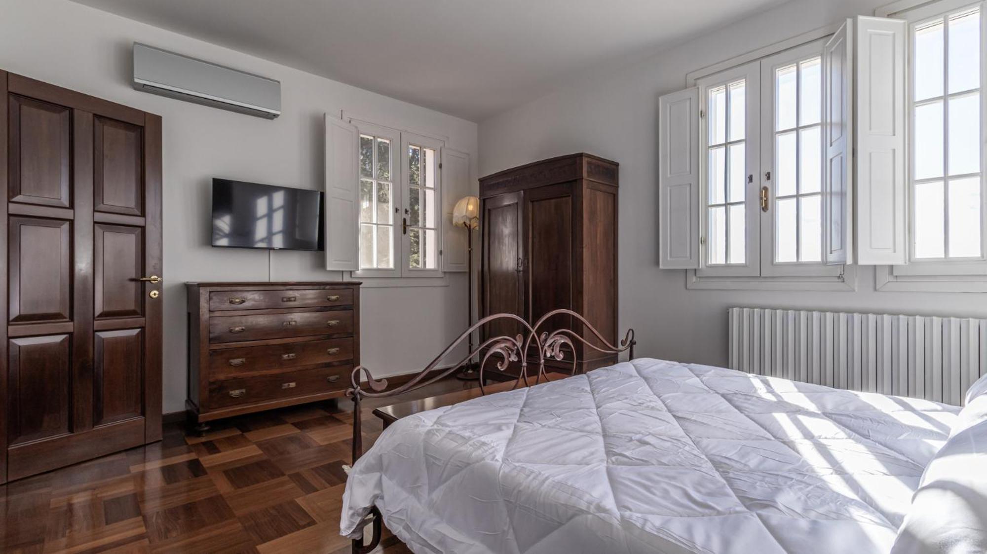 Villa Petrone - Luxury Home Tra Bologna E Modena - Wi-Fi, Biliardo, Jacuzzi E Piscina Nonantola Exterior foto